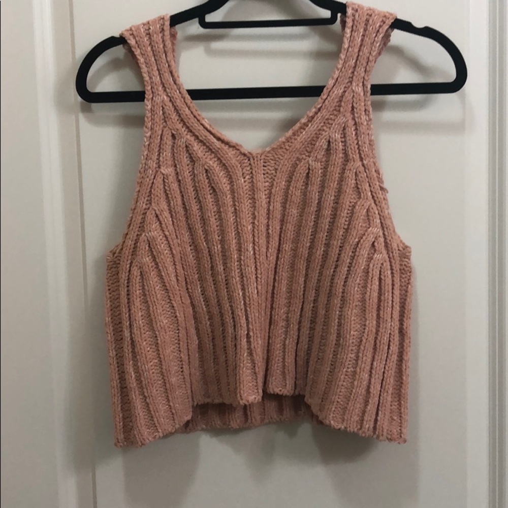 Boutique blush sweater crop. Size S.